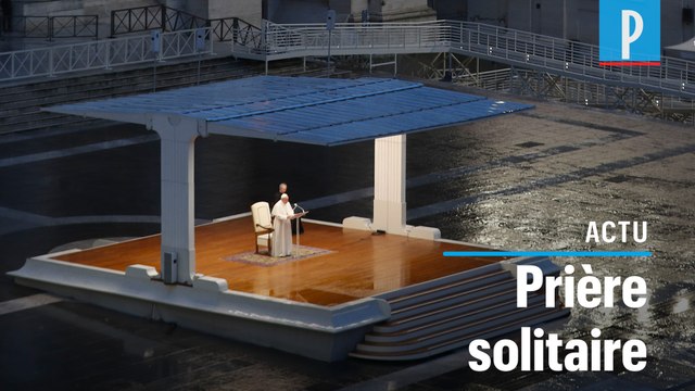 Le pape célèbre une messe exceptionnelle, seul sur la place Saint-Pierre
