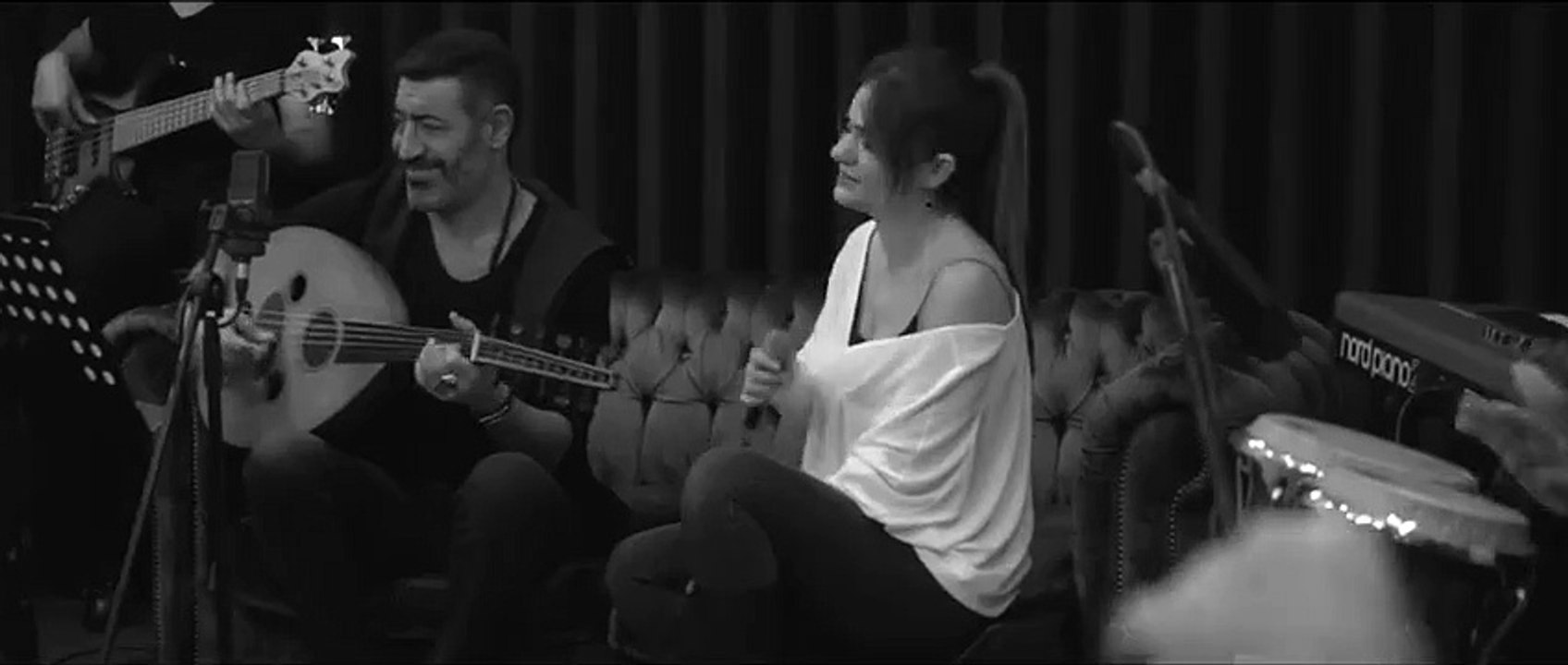 Hakan Altun feat. Derya Bedavacı - Kavuşmalıyız