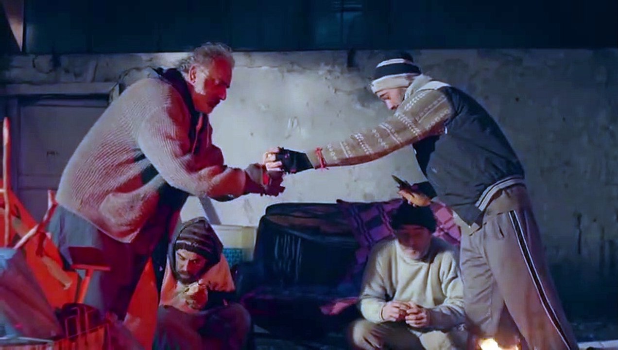 SERKAN KAYA - BU ŞEHRİN GECELERİ - (Ahmet Selçuk İlkan - Unutulmayan Şarkılar)