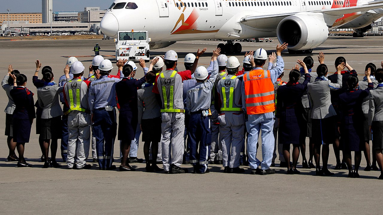 Can airlines survive the coronavirus crisis? I Inside Story