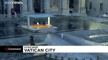 ویدئو؛ پاپ فرانسیس در محوطه خالی واتیکان مراسم دعا را اجرا کرد