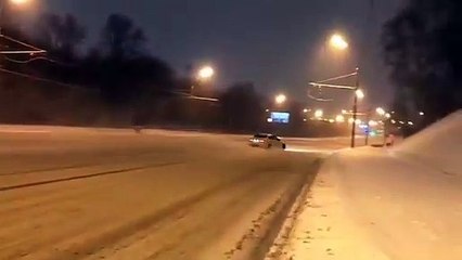 BMW M5 F30 snow hardcore drift