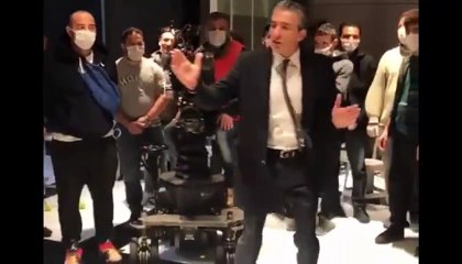 Bu görüntüler metres ilişkisiyle gündeme gelen dizinin setinden! Erkan Petekkaya’dan skandal koronavirüs paylaşımı