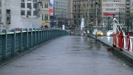 İstanbullular bu pazar evde kaldı