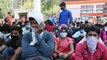 Yeni Delhi'de Kovid-19 tedbirleri nedeniyle çalışanlar köylerine dönüyor - YENİ DELHİ