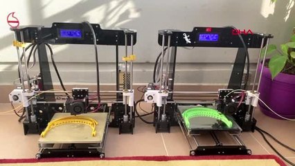 3 boyutlu yazıcılarla sağlık personeli için yüz siperi üretiyorlar