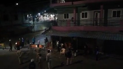 खजराना इलाके में पुलिस ने की अपील, पहले समझाया फिर चेताया