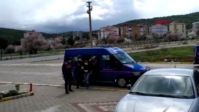 Hırsızlık şüphelilerini güvenlik kamerası görüntüleri yakalatttı