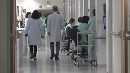 España sigue ralentizando los contagios pese al aumento de las muertes