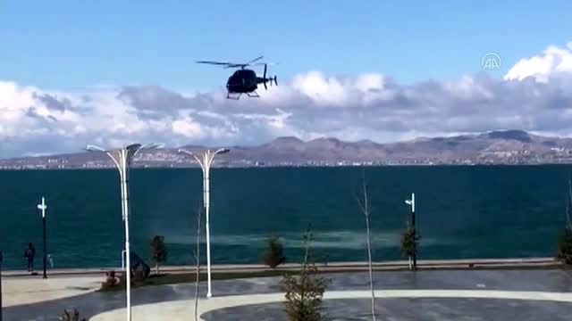 Van Gölü sahillerine helikopterle koronavirüs denetimi
