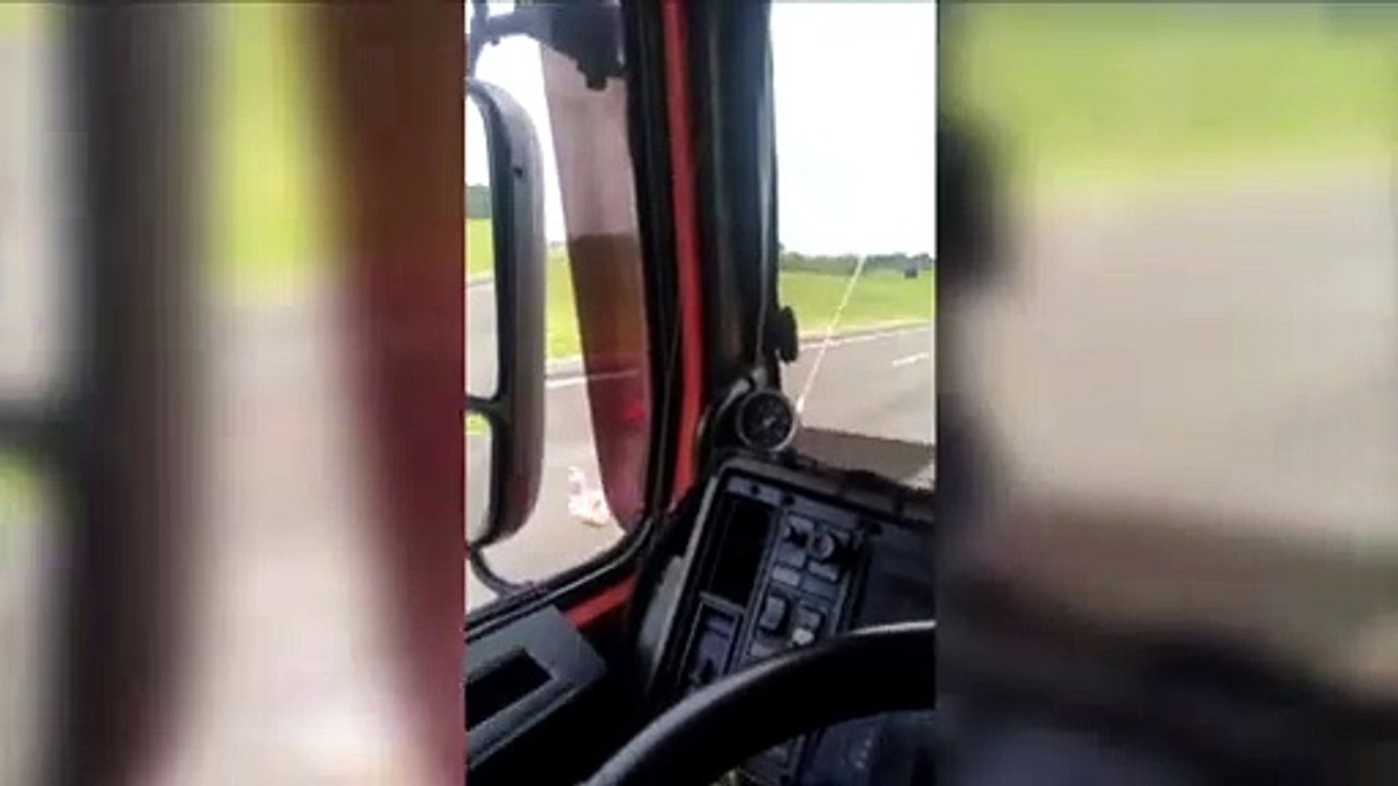 Caminhoneiro de Cascavel recebe marmita em rodovia e elogia boa ação