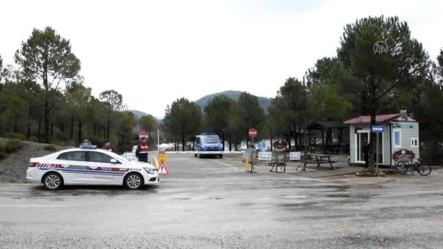 Piknik ve mesire alanları boş kaldı