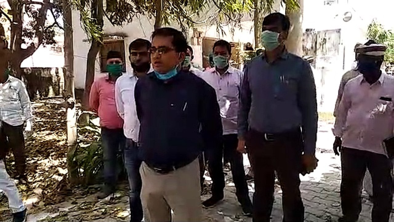 अयोध्या: जिलाधिकारी ने जिले में बनाए गए आश्रय स...