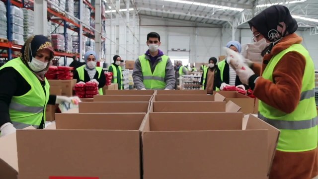 300 bin gıda kolisi, 6 hafta boyunca 65 yaş üzeri vatandaşlara dağıtılacak - İSTANBUL