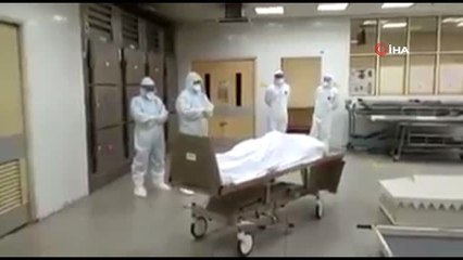 - Koronadan dolayı hayatını kaybeden 2 Müslüman doktor için cenaze namazını kılındı