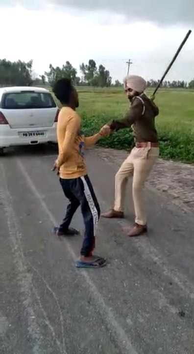 Latest Punjab police in action against Corona virus curfew