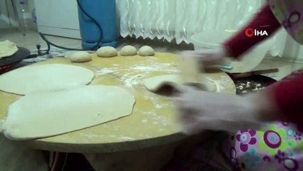 Aileler evlerinde kendi ekmeğini yapmaya başladı