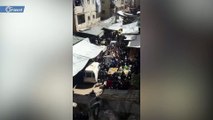 طريقة توزيع نظام أسد الخبز على أهالي دمشق تُثير غضب السوريين
