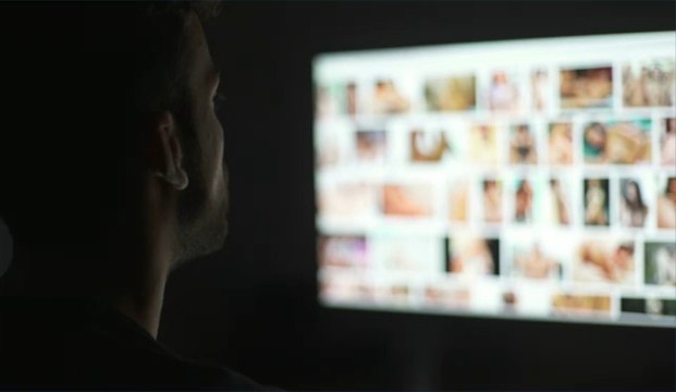 Coronavirus: les mesures de confinement poussent la consommation de pornographie à la hausse
