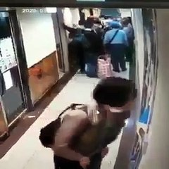 Koronavirüslü kadının yaptıkları infial yarattı!