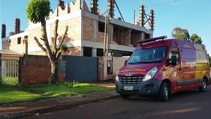 Homem sofre queda em obra e fica ferido no Pioneiros Catarinenses