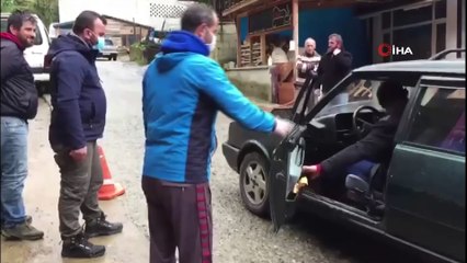 Köylülerin Korona Virüs Önlemi! Dezenfekte Olmayanları Köye Almıyorlar