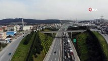 Koronavirüs | İstanbul giriş ve çıkışlarında denetim yapıldı; araç kuyruğu kilometrelerce uzandı