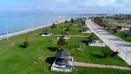 Beyşehir Gölü kıyılarındaki parklarda "koronavirüs" sessizliği