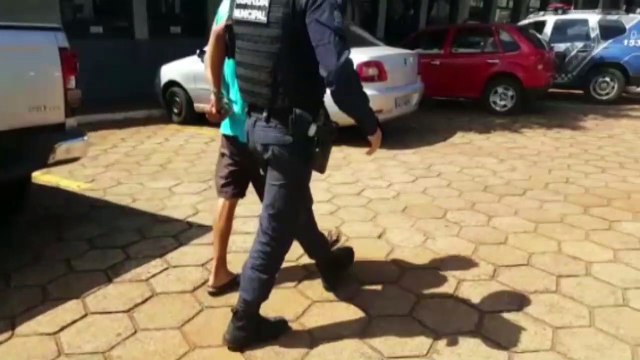 Homens são detidos com pés de maconha no Bairro Universitário
