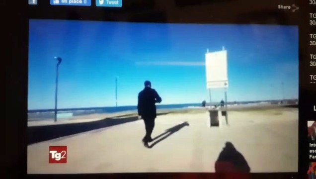 Decaro chiarisce: i 400 milioni suddivisi nei comuni per gli alimentari ai bisognosi - video