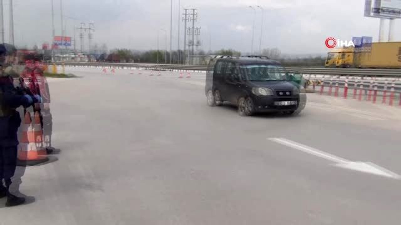 Bursa-Ankara yolunda bütün araçlar tek tek durduruluyor