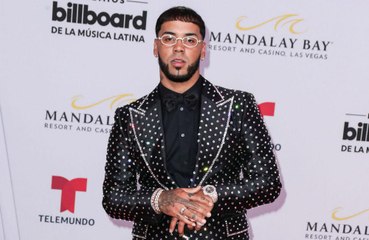 Anuel AA niega haberse burlado de Bad Bunny por vestirse de mujer