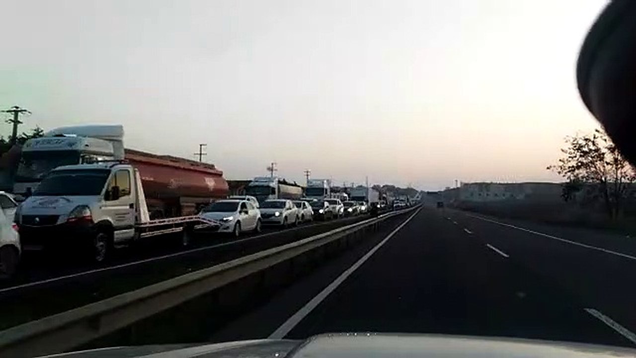 İstanbul girişi, koronavirüs tedbir kuyruğu