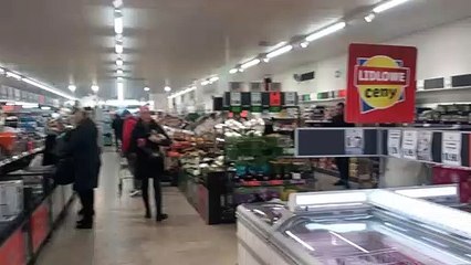 Lidl Tomaszów, poniedziałek 30 marca 2020 roku