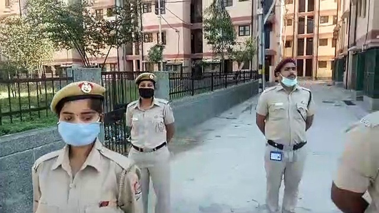 पूरी मुस्तैदी के साथ सिविल डिफेंस  निभा रही है अपनी ड्यूटी