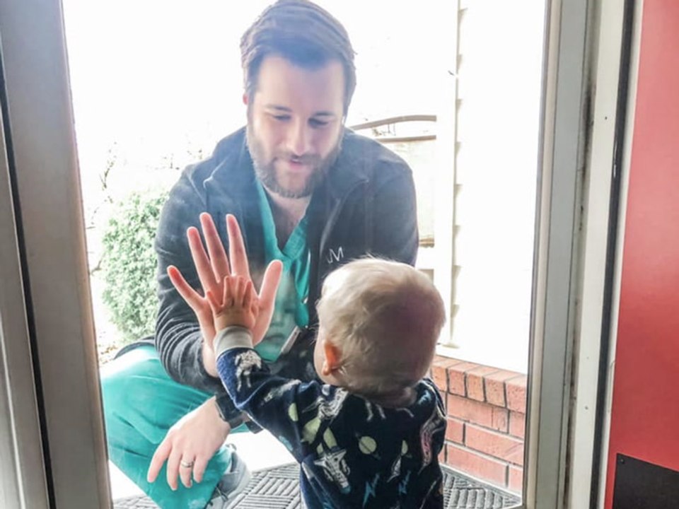 Doctor on coronavirus front lines loses house in tornado, internet rallies