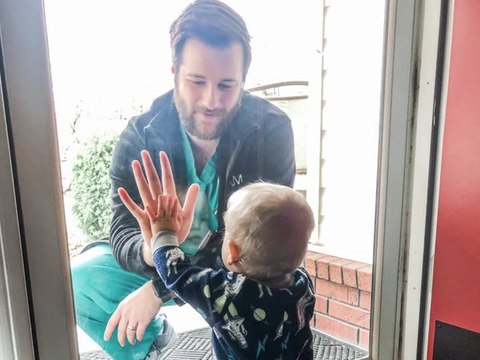 Doctor on coronavirus front lines loses house in tornado, internet rallies