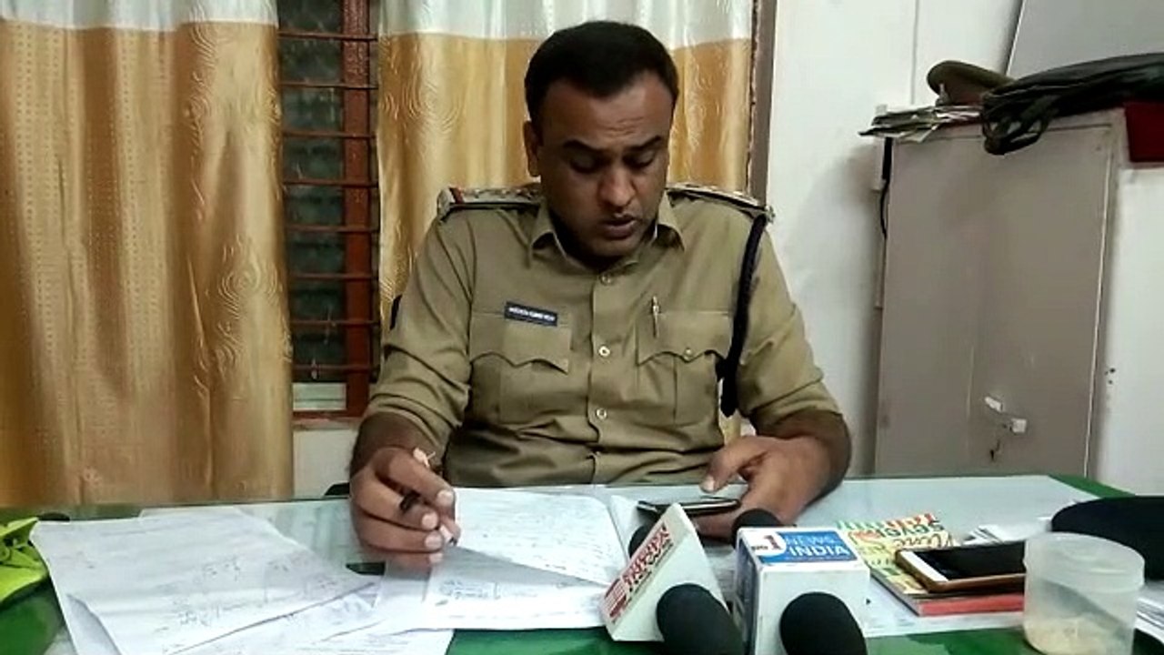 गरोठ: पुलिस को मिली बड़ी कामयाबी, बोलोरो पिकअप...