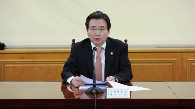 김용범 기재부 1차관 세계경제, 즉각적인 V자 반등 어려울 수 있다 / YTN