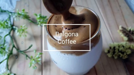 How to Make Dalgona Coffee at Home