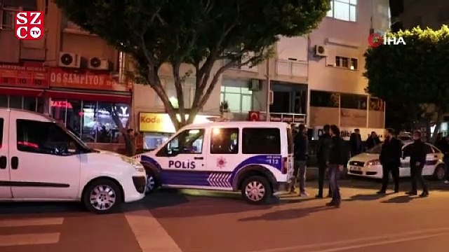 21 yaşındaki üniversite öğrencisi kız odasında boğazından vurulmuş halde ölü bulundu