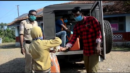 ಜನರ ನೆರವಿಗೆ ಹೊರನಾಡು ಅನ್ನಪೂರ್ಣೇಶ್ವರಿ ದೇವಾಲಯ | Oneindia Kannada