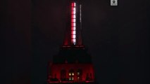 Koronavirğs | ABD'de Empire State binası sağlık çalışanlarına destek olmak adına ambulans renkleriyle ışıklandırıldı