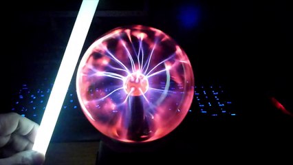 Teslina kugla-Plasma Ball