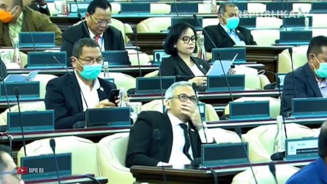 Sejumlah anggota DPR mengikuti Rapat Paripurna di Kompleks Parlemen, Senayan, Jakarta. (ilustrasi).