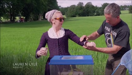 Outlander - The Cast Handle Locusts [Sub Ita]