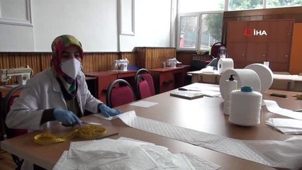 Tatvanlı kadınlar maske üretimine başladı
