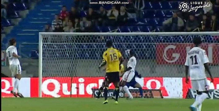 Top 10 des buts marqués par des joueurs algériens en Ligue 1