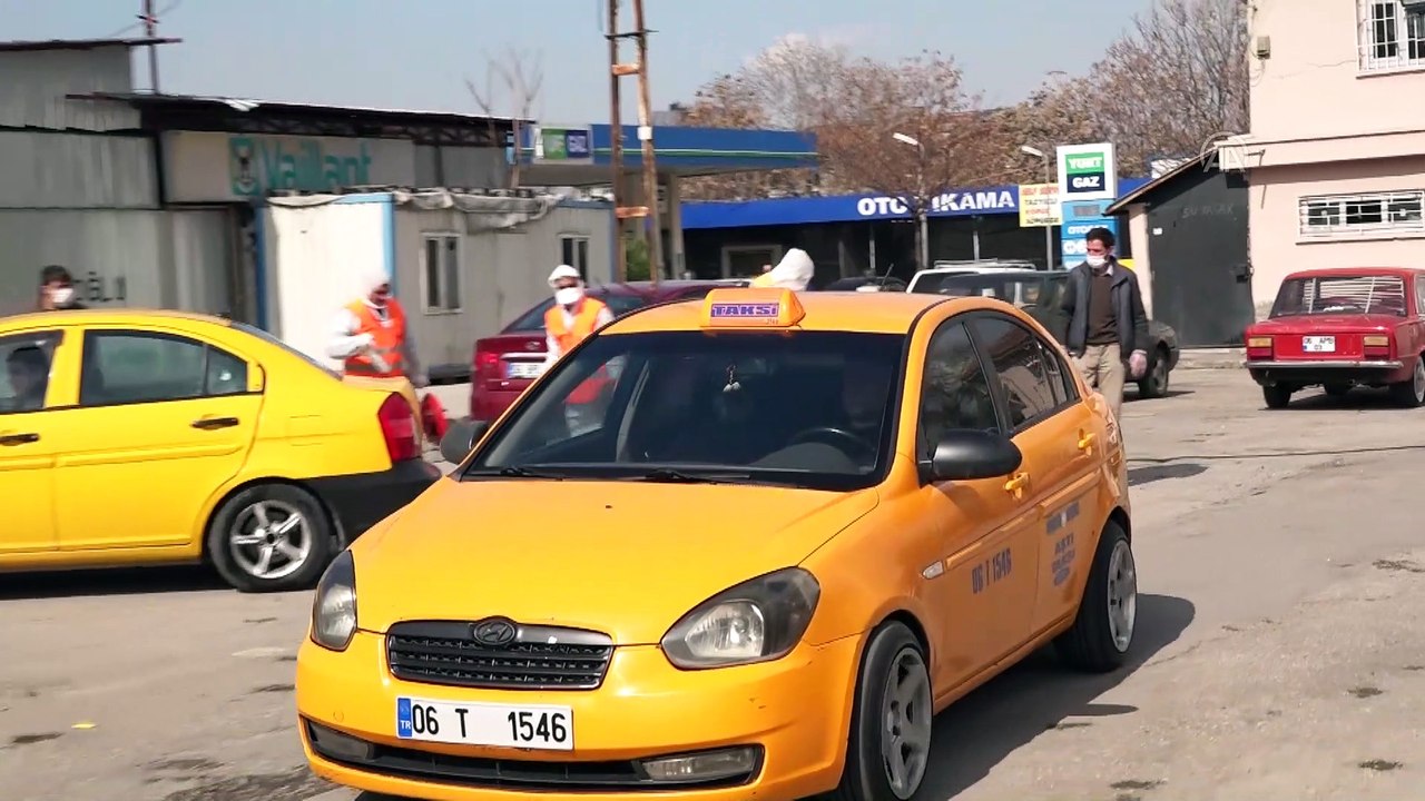 Başkentte taksi ve servis araçları için dezenfeksiyon istasyonu kuruldu - ANKARA