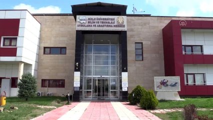 Dicle Üniversitesi, 2 bin 200 litre dezenfektan üretti